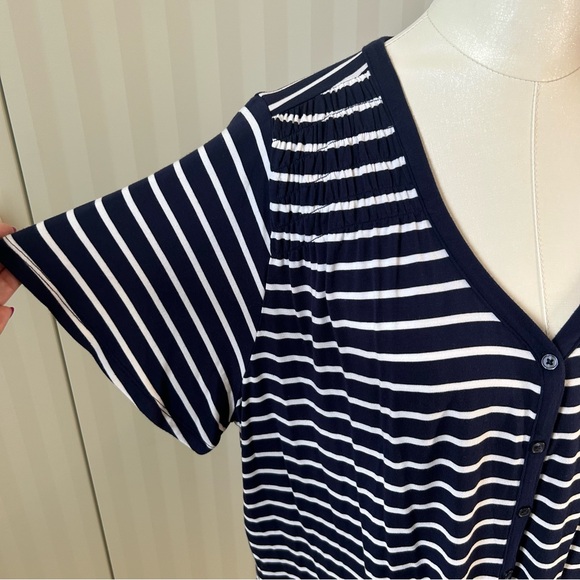 NWOT Market & Spruce navy blue white stripes v-neck soft tee Size 2X - Picture 10 of 11